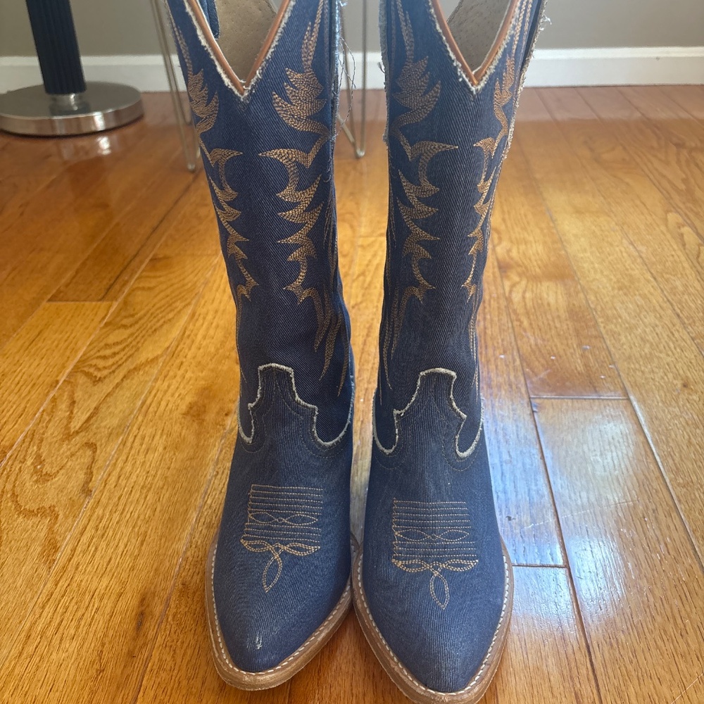 IDYLLWIND WOMEN'S CHARMED LIFE DENIM WESTERN BOOTS - ROUND TOE - Picture 2 of 7